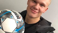 Толкова е добър, че успя да си намери приятелка на третата седмица в Дортмунд