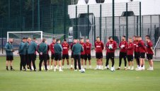 Северна Ирландия плаши "лъвовете" на България с нападател