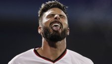 Дидие Дешан извика старчето Жиру за Световното в Катар