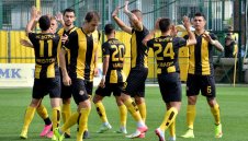 "Канарчетата" клъвнаха 4 пъти Септември Симитли