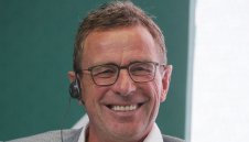 Феновете на Юнайтед доволни от идването на Рангник