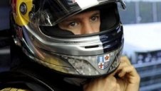 Фетел продължава с блестящите си изяви