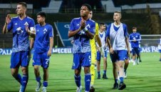 Лоша поличба? Левски замина за Израел с три часа закъснение 