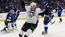 "Пингвините" клъвнаха Едмънтън и станаха №1