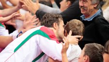 Емоционална раздяла: Теди Салпаров спря с националния