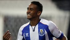 ОФИЦИАЛНО: Реал Мадрид договори Данило от Порто