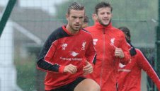 Пияници! Лалана и Хендерсън се забавлявали в стриптийз клуб