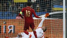 Сеск е без вкaрана дузпа за Испания