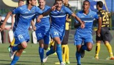 Левски вдига парите на двама в отчаян опит да ги задържи