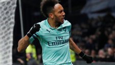 Уотфорд се самоуби срещу Арсенал с идиотски гол