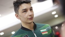 Синът на Владо Николов аут за световното след нелеп инцидент