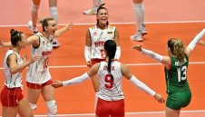 България започна с победа Европейското по волейбол за жени