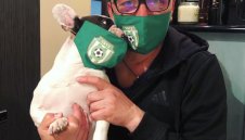 Илиан Илиев показа как се целува емблемата на Черно море