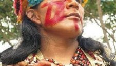 Еквадорски шаман омагьосва англичаните