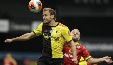 Чуковете привлякоха опитен защитник