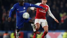 Канте катастрофирал в камион преди мача с Арсенал