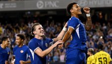 Челси завърши без загуба в Щатите, но трепери за Нкунку