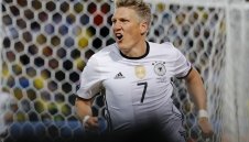 Голям удар за Швайни, Моуриньо го отсвири за Европа