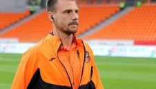 Хичо титуляр за Урал при равенство със Спартак Москва