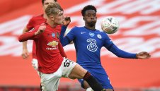 Лютата тройна битка за Топ 4 