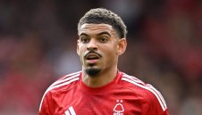 Форест не пуска халф в Тотнъм, оформя се скандал