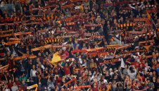 УЕФА разследва Рома за расизъм