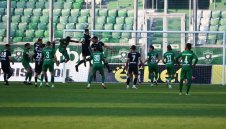 Халф на Локо Пловдив играл на пет инжекции срещу Берое