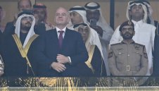 Нормално ли е? Босът на ФИФА си прави майтап с футболна нация