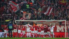 Чудо! Има свободни билети за Байерн - Шалке