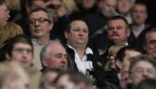 Бившият собственик на Нюкасъл е отказал още по-добра оферта за клуба