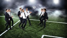 Германия показа стил и извън терена + СНИМКИ