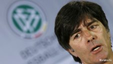 Льов взима ученик на Евро 2012