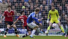 Евертън продължи мъките на Ман Юнайтед + ВИДЕО