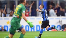 Барса се огледа в Сенси 