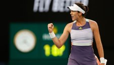 Мугуруса продължава да изумява на Australian Open, вече е на 1/2-финал