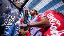 Циципас продължава без игра