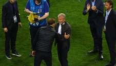 Бруталният Роман трупа купи върху треньорски глави