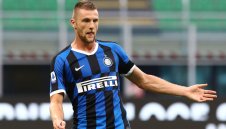 Тотнъм преговаря с Интер за защитник