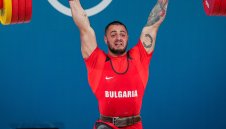 Треньор на Насар: Имаше стрес, но тепърва започваме да мачкаме