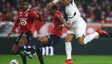 Той идва! Йоро вече е на самолета за Манчестър