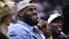 ЛеБрон Джеймс не донесе късмет на Кливланд