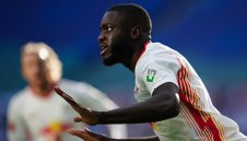 На вниманието на 6 колоса: Упамекано ще поиска трансфер