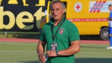 Ще падне ли "главата" на Сашо Ангелов? Шефовете на Ботев (Враца) го привикват днес