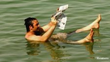 Аоияма спечели, Котоошу със служебна загуба