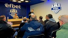 Бербатов и Стенли продължават със срещите