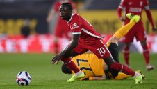 Славата не охлади голямото сърце на Мане