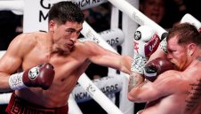 Бивол е готов за реванш с Канело, но в шампионската дивизия на Алварес