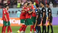 Хакими скочи на шефа на ФИФА заради съдийството