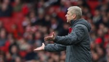 Венгер: Малко фенове ни гледат? Нормално