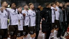 За разлика от Хамбургер: Санкт Паули се върна в Бундеслигата!